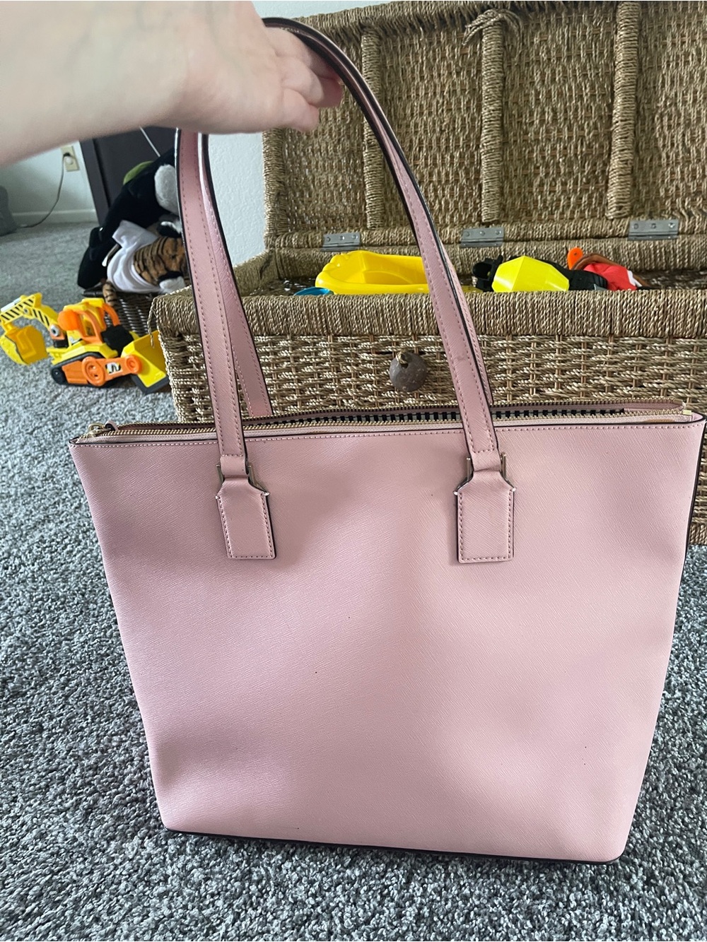Kate Spade New York Cameron Street Lucie Tote. Light pink glam classy - Picture 6 of 10
